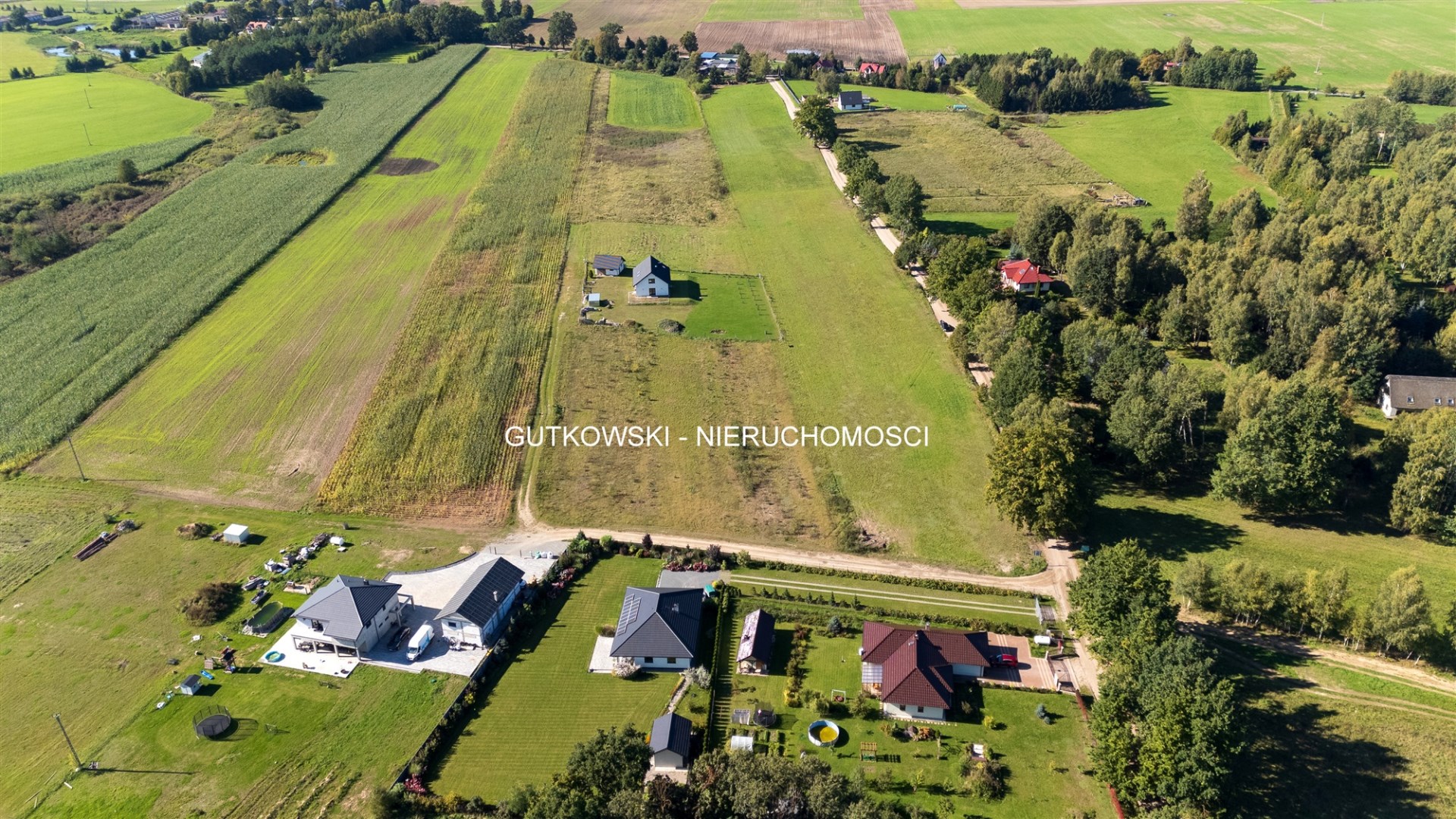 Działka na sprzedaż
