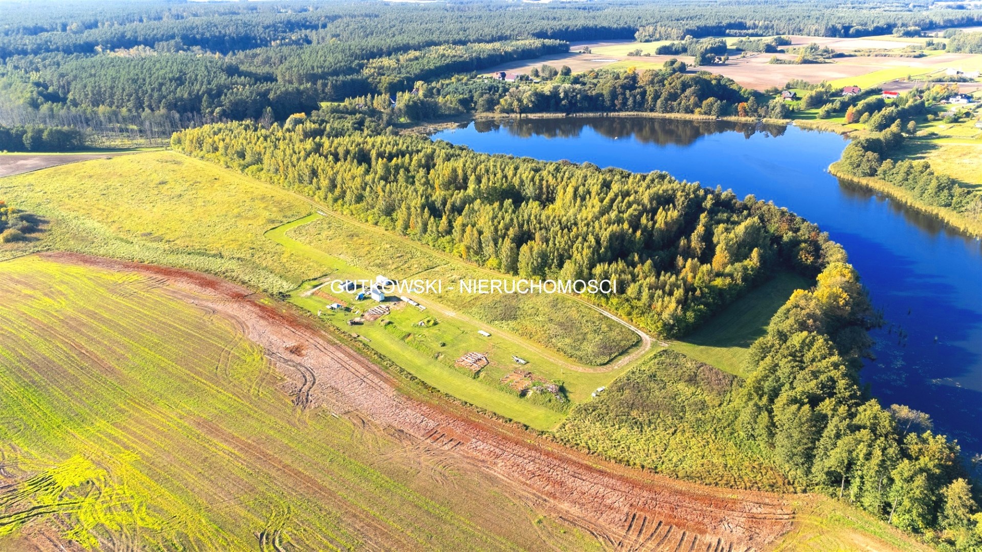 Działka na sprzedaż