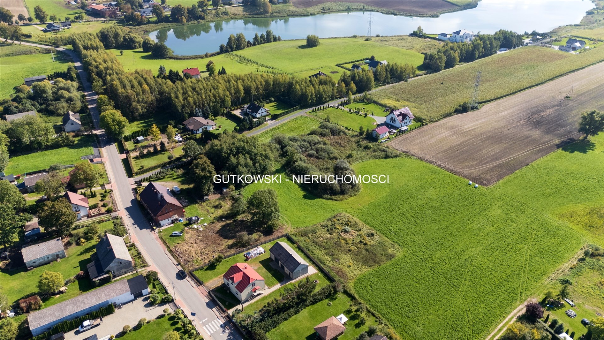 Działka na sprzedaż